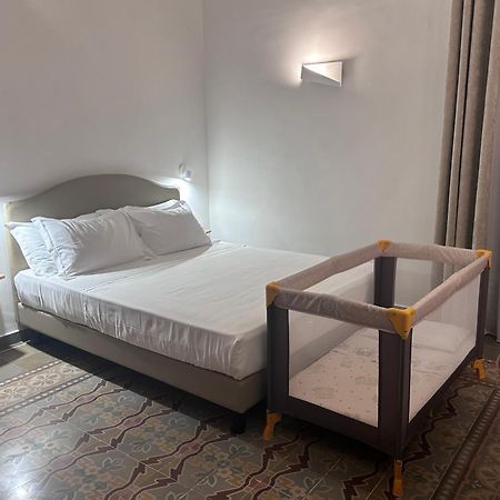 Ducas Rooms And Suite Ласкари Экстерьер фото