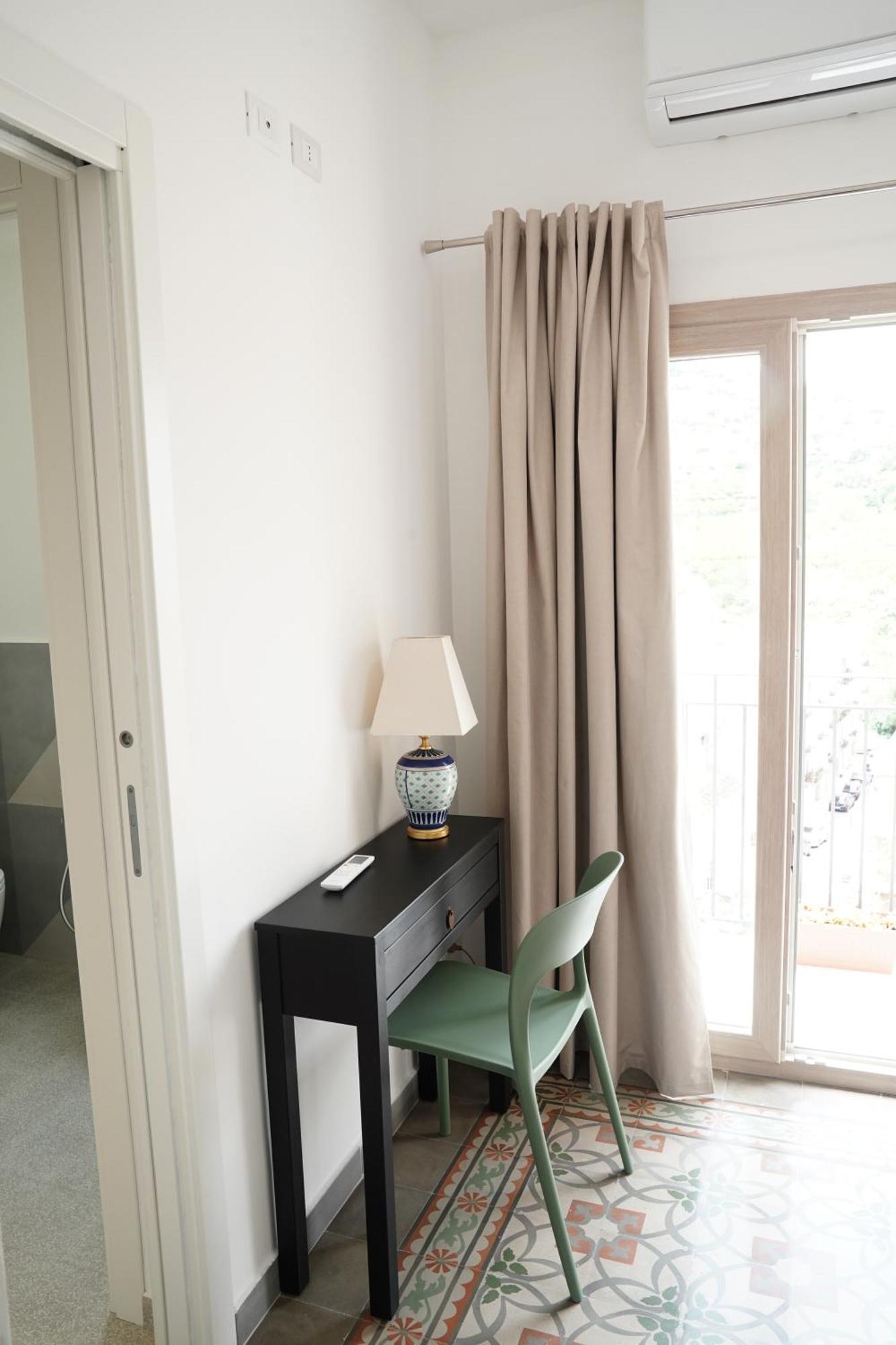 Ducas Rooms And Suite Ласкари Экстерьер фото