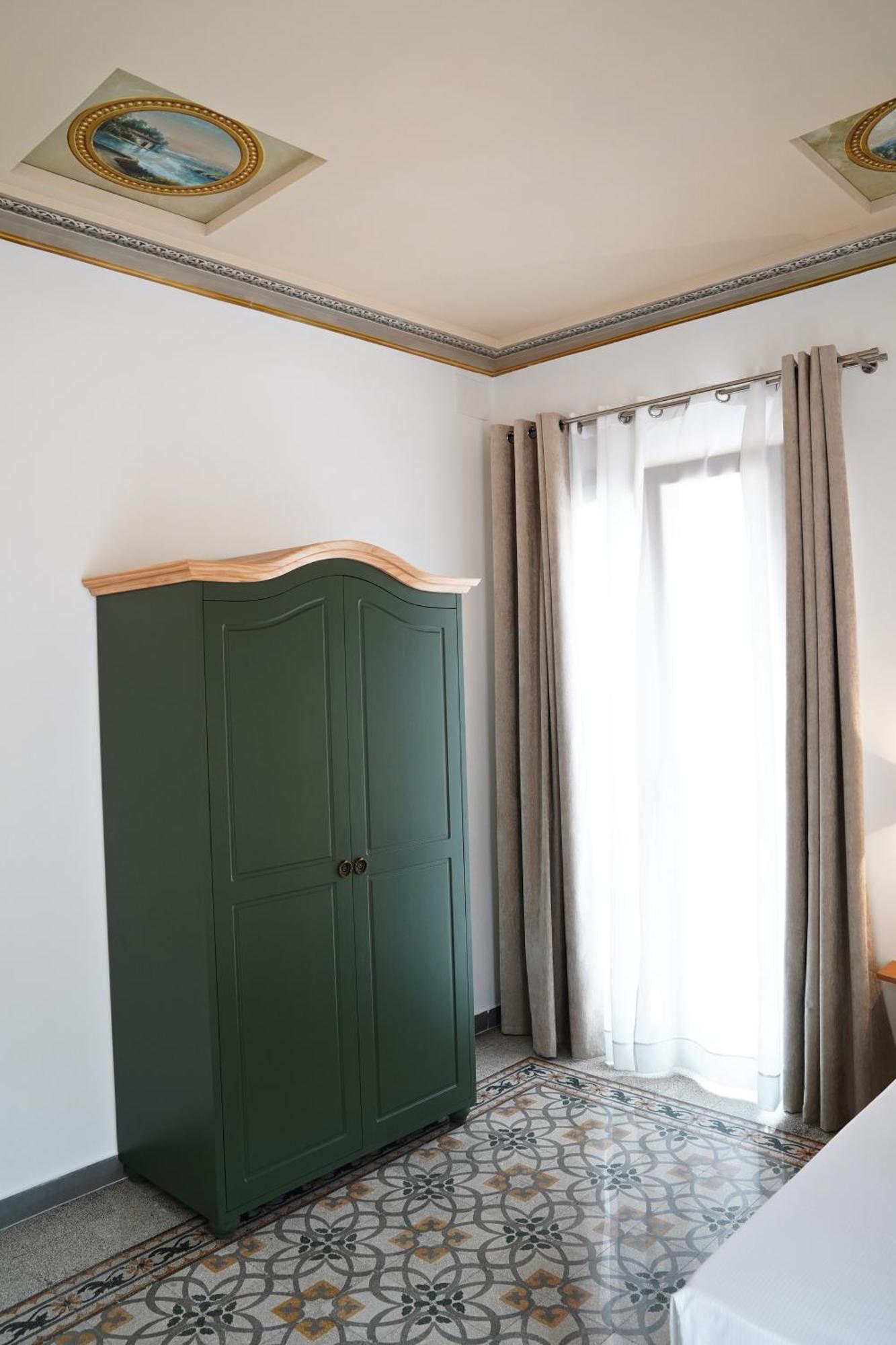 Ducas Rooms And Suite Ласкари Экстерьер фото