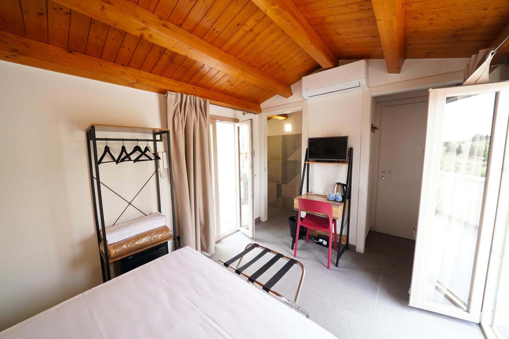 Ducas Rooms And Suite Ласкари Экстерьер фото