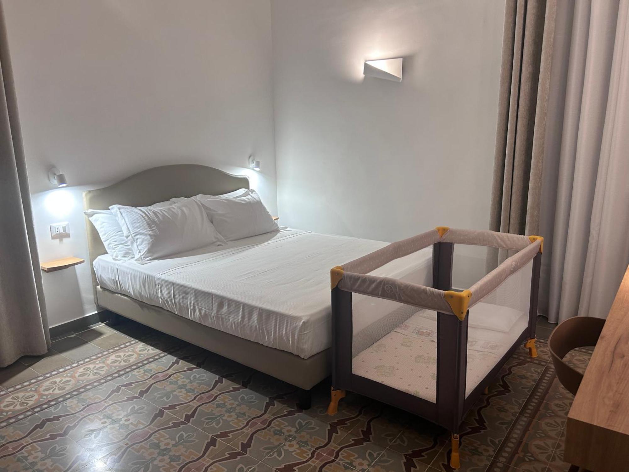 Ducas Rooms And Suite Ласкари Экстерьер фото
